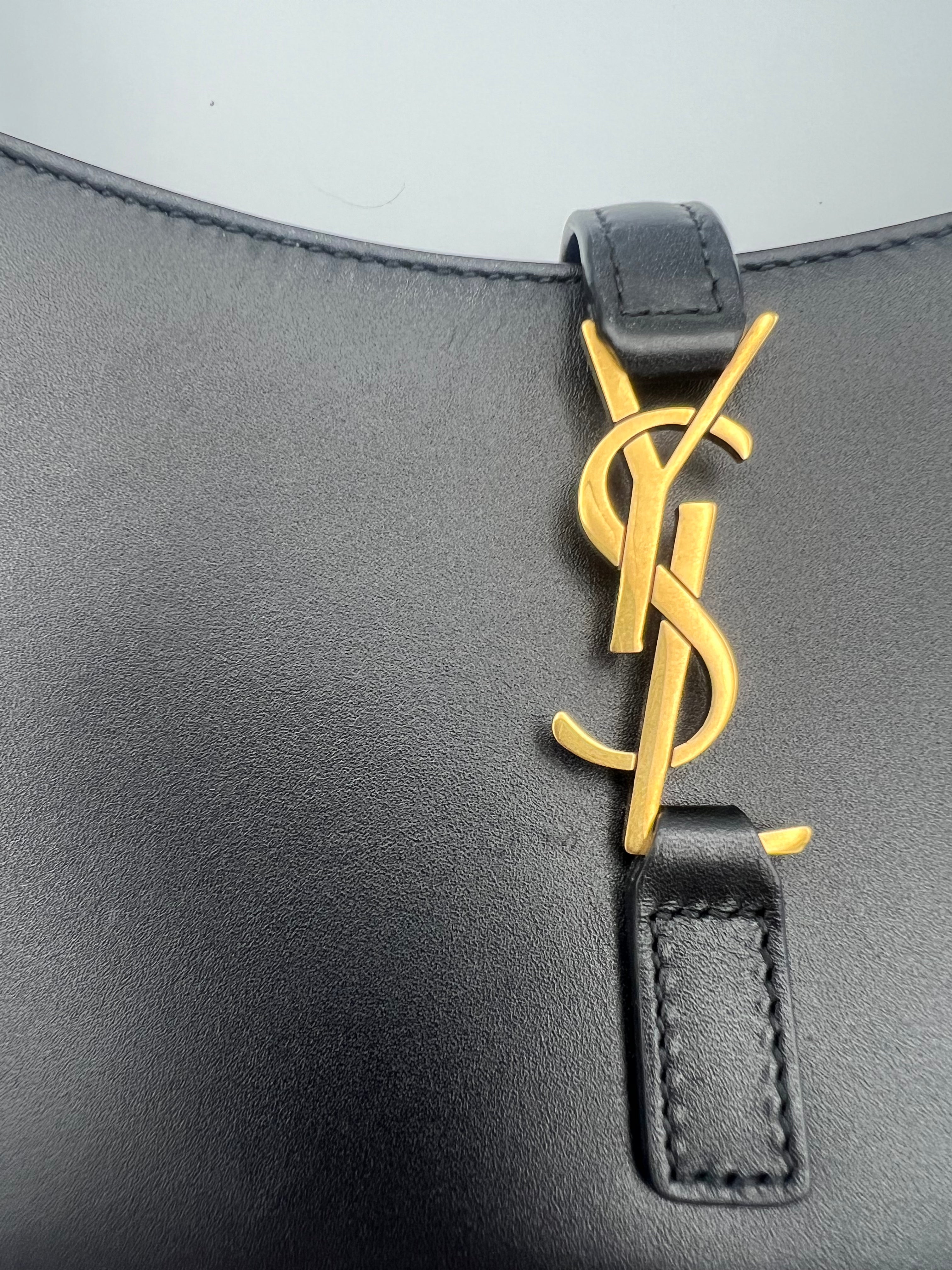 YSL Le 5 A 7 Mini Hobo