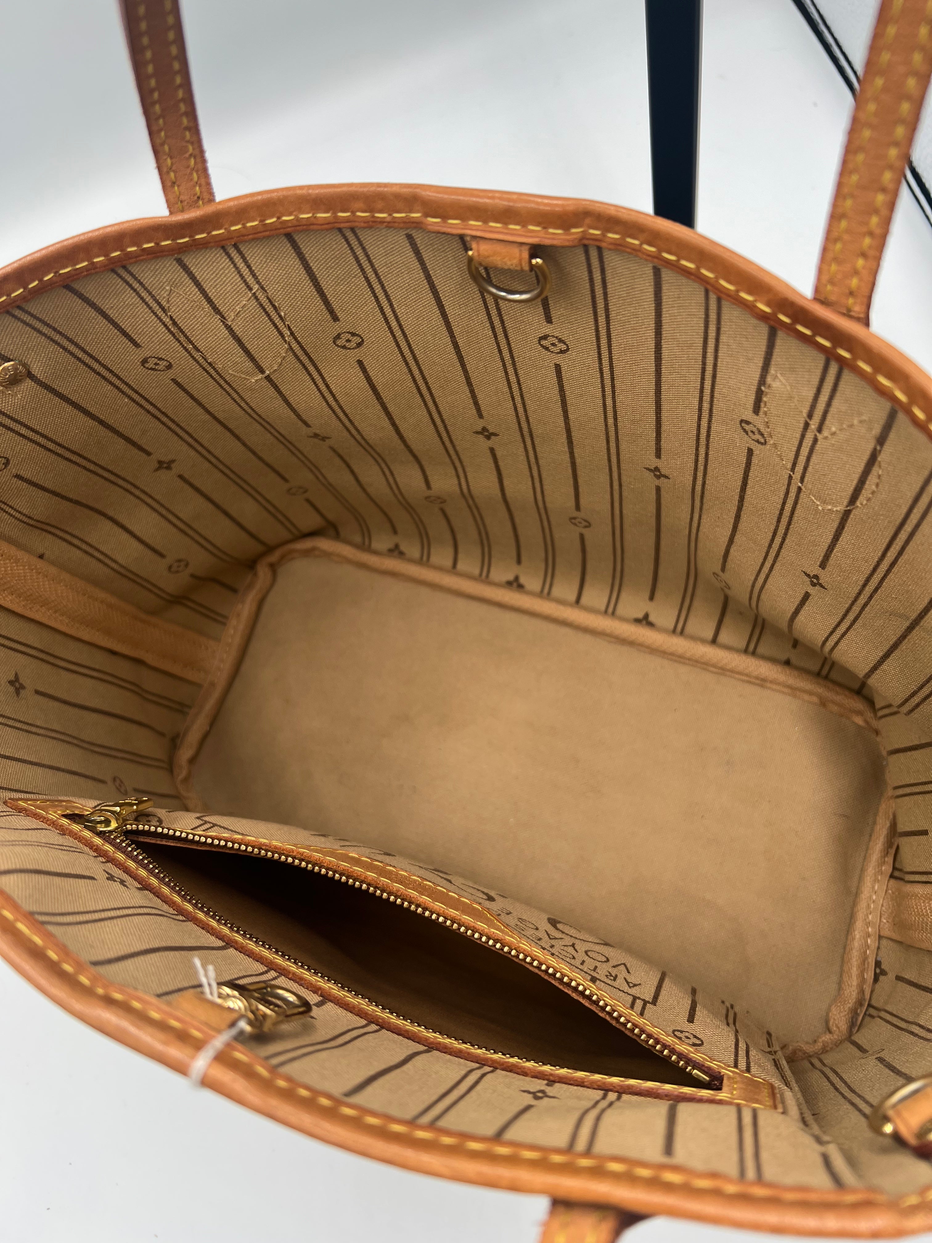 Louis Vuitton Neverfull PM- Monogram