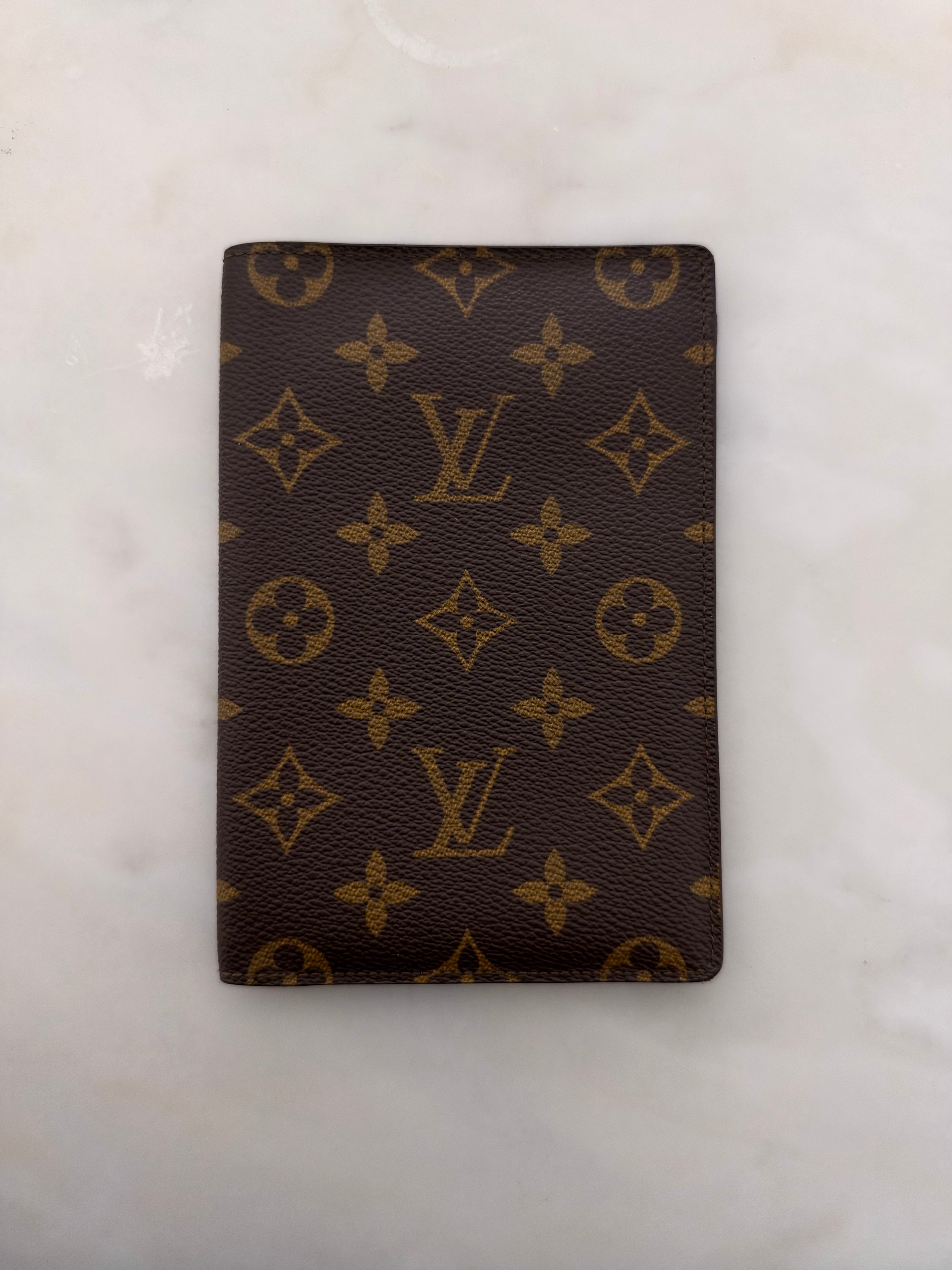Louis Vuitton Pocket book Cover